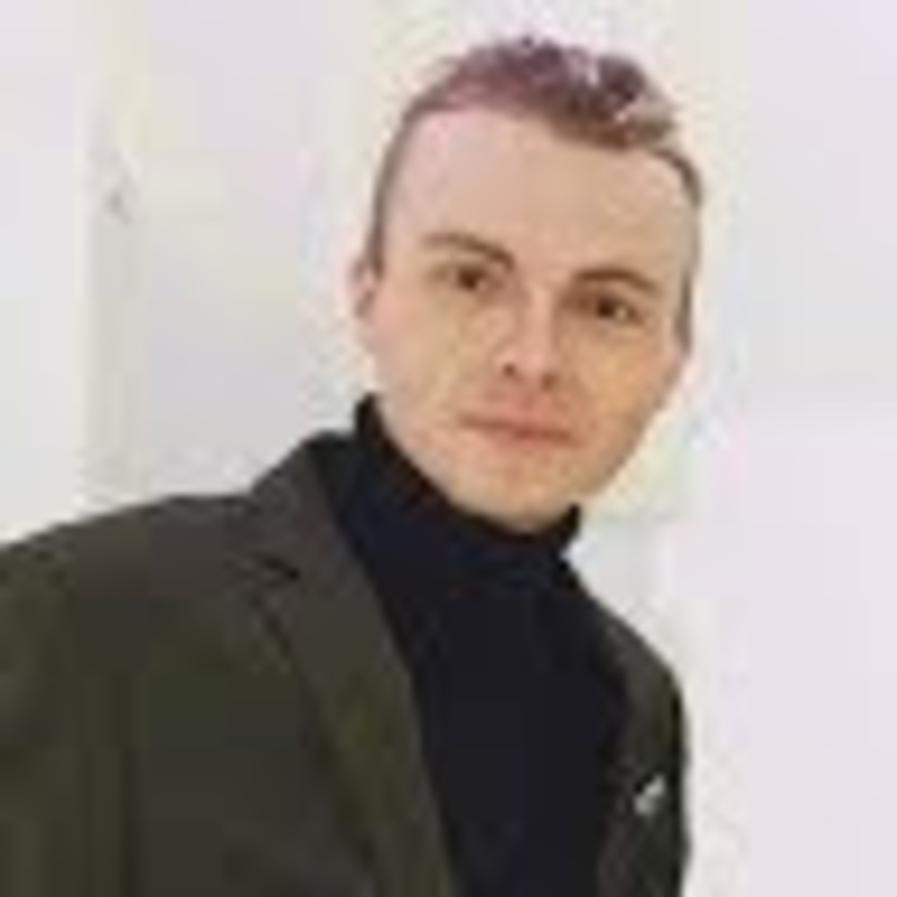 Meet your Posher, Devin